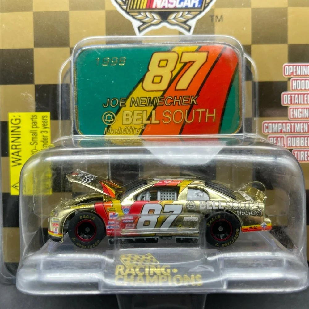 Racing‎ Champions Bell South #87 Joe Nemechek Chevrolet Monte Carlo 50th 1/64